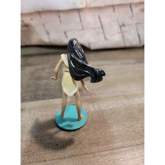 Pocahontas princess Disney toy figure doll - Picture 3 of 5